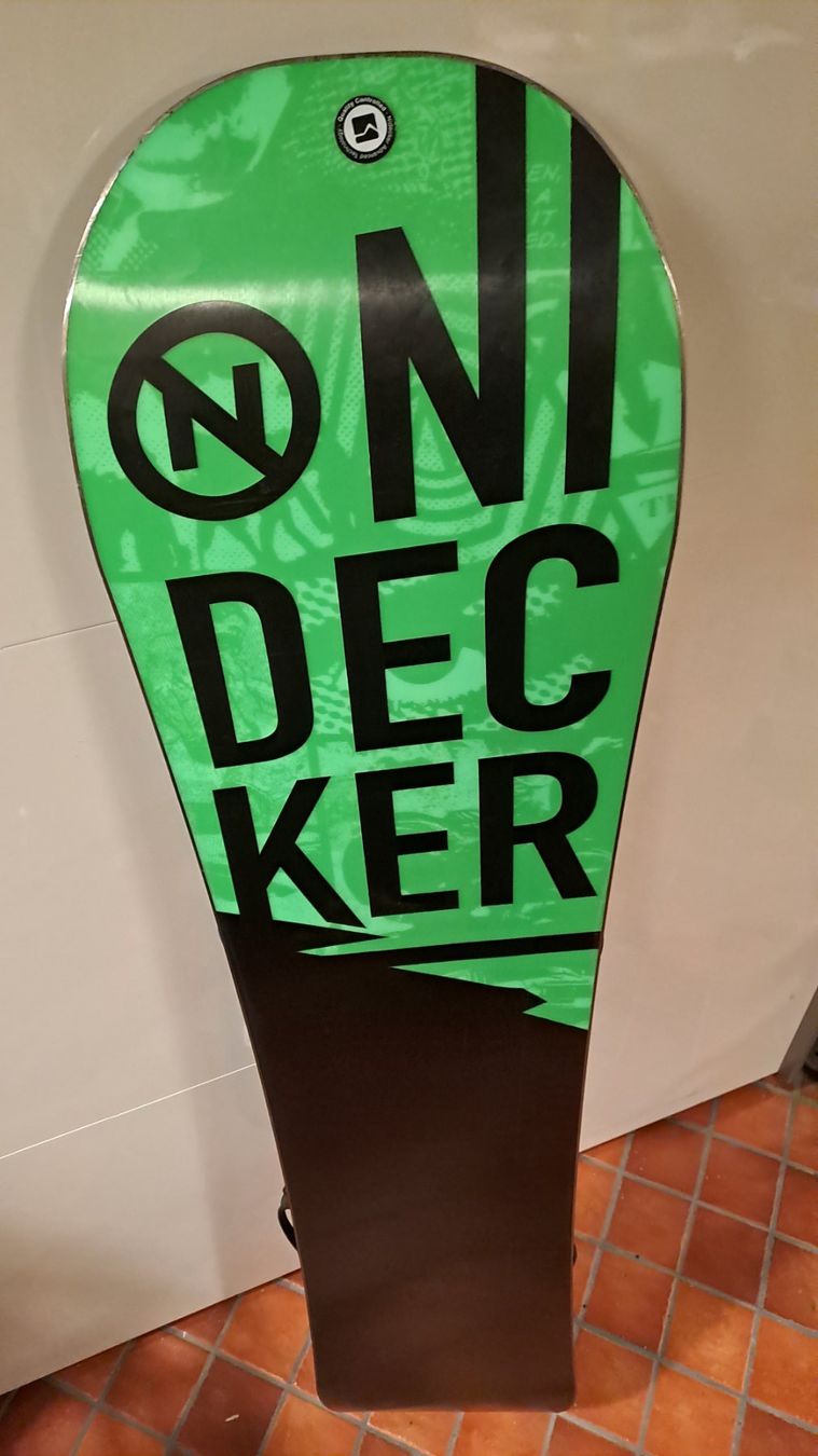 Nidecker Board: Nidecker Snowboard 143W inkl. Neue Bindung – Nuovo (secondo la descrizione) da Oberrieden venduto da Raja011 8