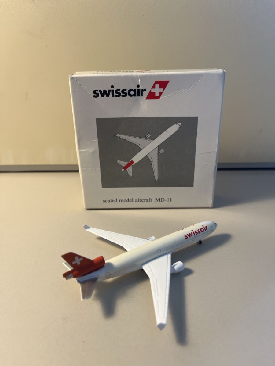 Swissair Kit di modellismo & Modellini statici: Flugzeugmodell Swissair MD-11 – Usato da Zürich venduto da du_bois 4