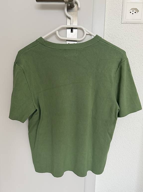 T-shirts: Grünes T-Shirt – D'occasion à Bleienbach par Chi_Cari 1