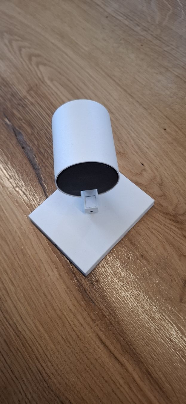 Philips Lampade: Philips Hue Spot Runner White Ambiance – Usato da Guntershausen venduto da Jtattoo 2