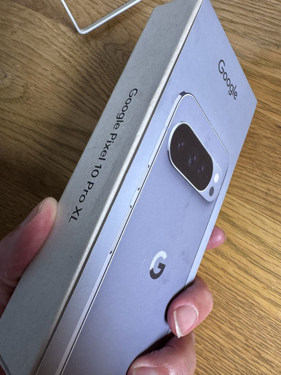 Google Telefoni cellulari / Smartphones: Google Pixel zehn Pro XL 256 MB Moonstone – Nuovo (secondo la descrizione) da Zug venduto da Silverjunge 7