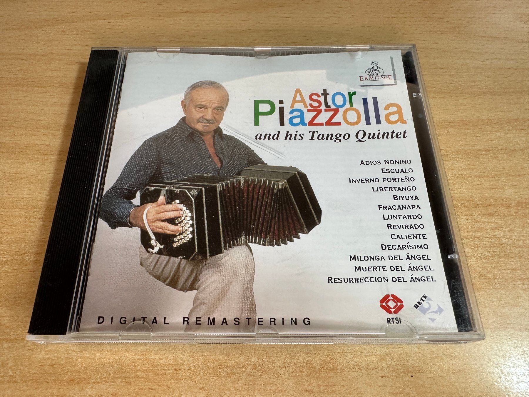 CD: G5 Astor Piazzolla and His Tango Quintet – Usato da Rikon im Tösstal venduto da Alpenmutz