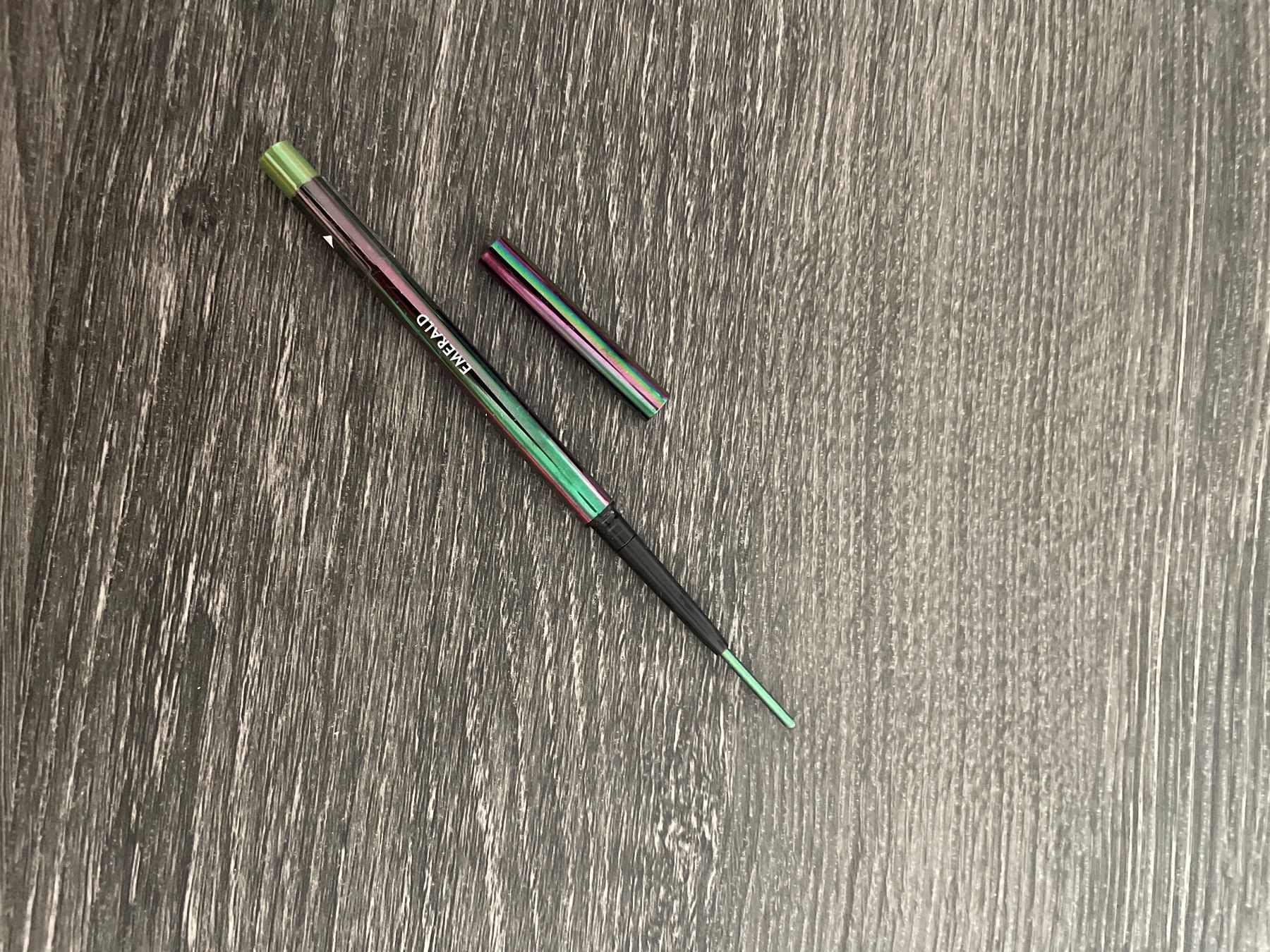 Make-up: Danessa Myricks - Eyeliner, Emerald – Usato da Glattpark (Opfikon) venduto da Rusalkaa 3