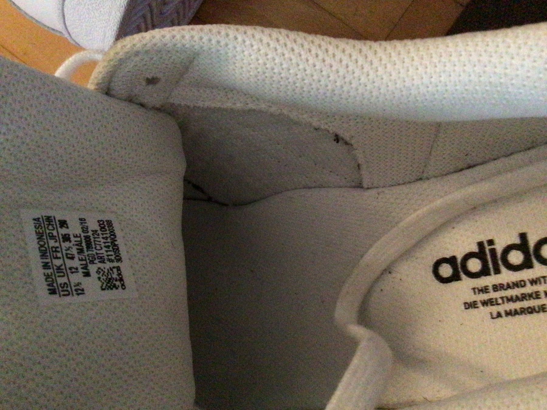 Adidas Herrenschuhe: Adidas Schuh Sportschuh – Gebraucht aus Riedikon von Winter21. 2