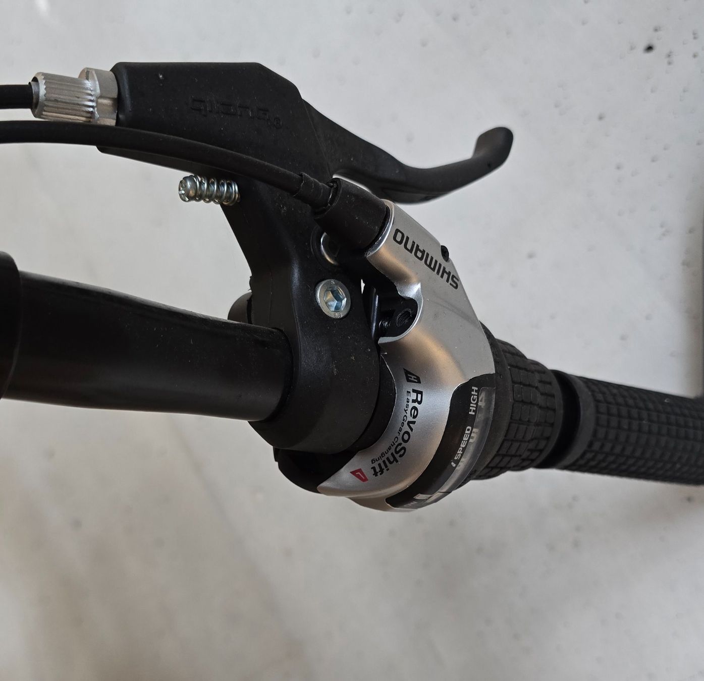 Velos: Neues Mountainbike Blau – Neu und originalverpackt aus Winterthur von Versus0 8