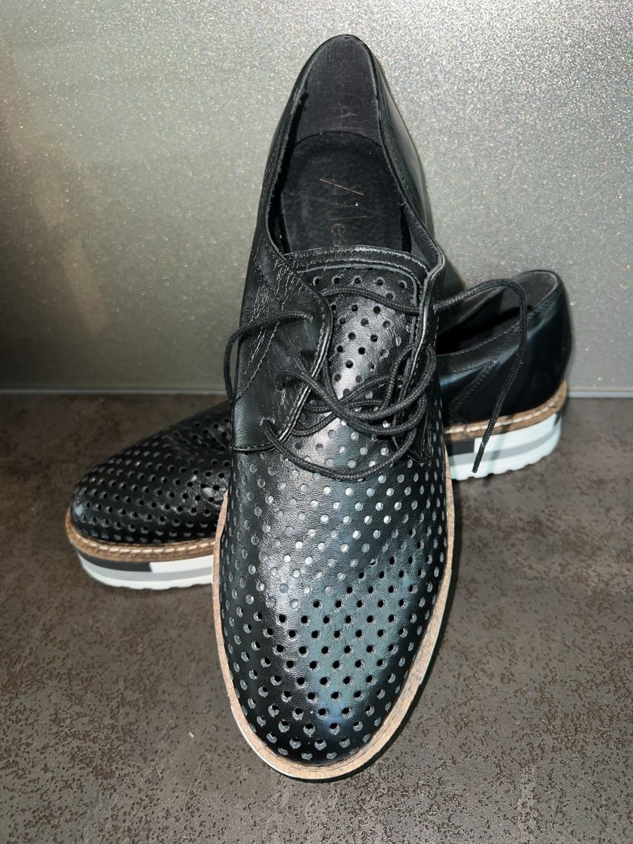 Damenschuhe: Leder Schuh ALESYA 40 neu – Neu (gemäss Beschreibung) aus Dornach von samuti