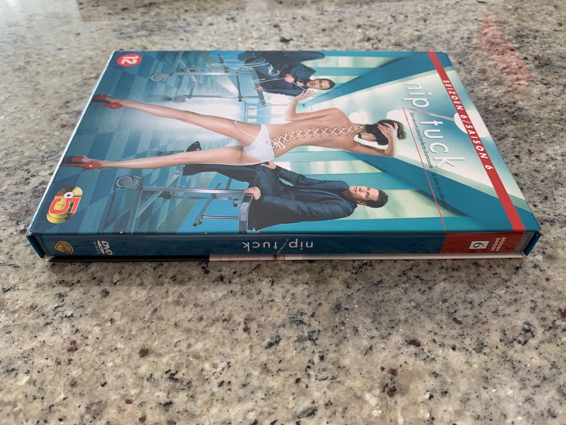 Tutti i DVDs: Coffret DVD Nip/Tuck Saisons 1-6 – Usato da Genève venduto da sunsustains 9