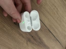 Apple AirPods Pro Charging Case Used