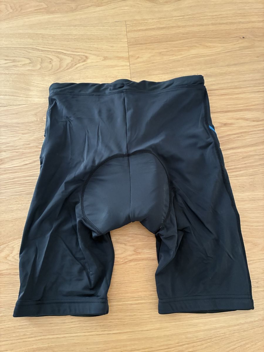 Pantalons: Radlerhosen – D'occasion à Bassersdorf par secondhand_clothing 1