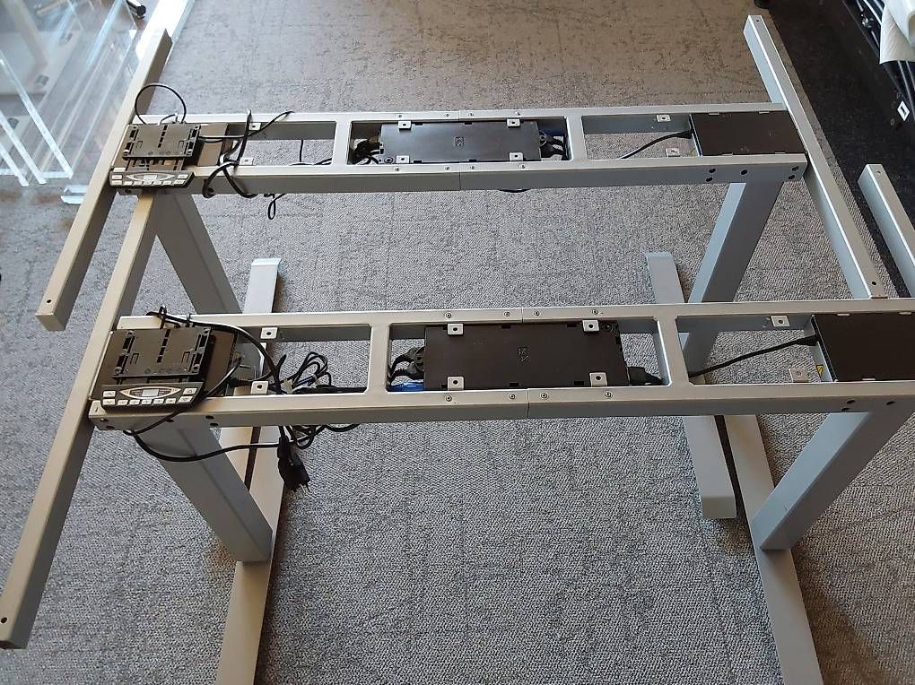 Schreibtische: 2 USM Tische elektrisch – Gebraucht aus Rupperswil von Geni22 1