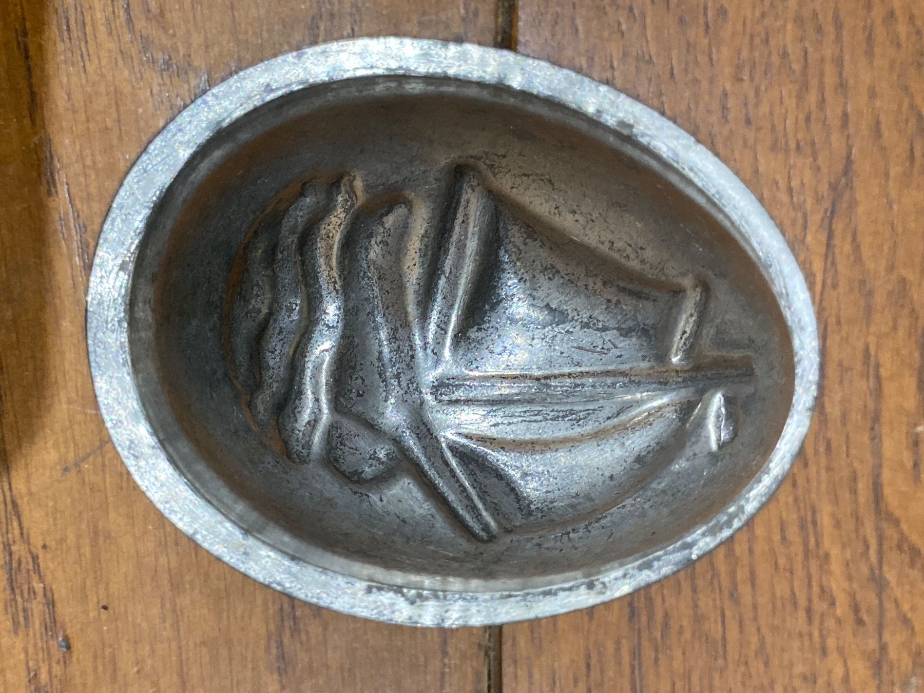 Moules à gâteaux: Moule chocolat schokoladenform œuf bateau – D'occasion à Lajoux JU par Briard0