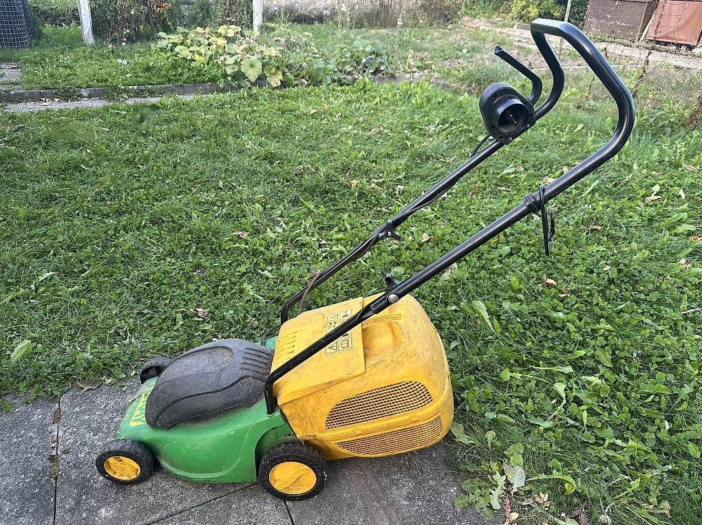 Rasenmäher: Elektro Rasenmäher – Gebraucht aus Luzern von Jeremija