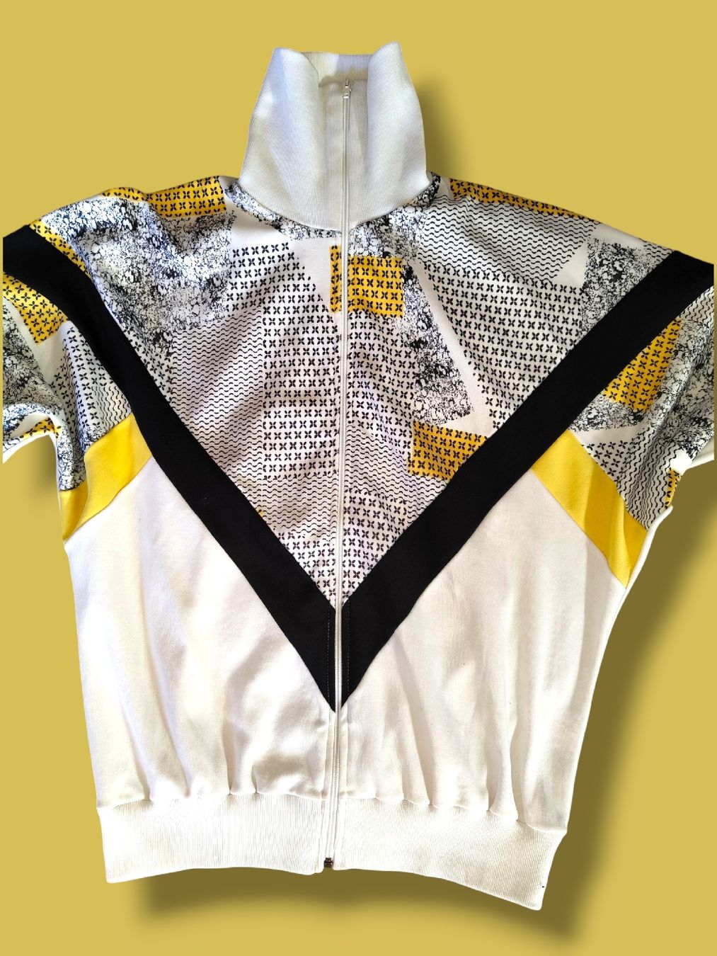 Giacche: Vintage Style: Training jacke mit hohem Kragen – Usato da Arlesheim venduto da fin_xkp9 2