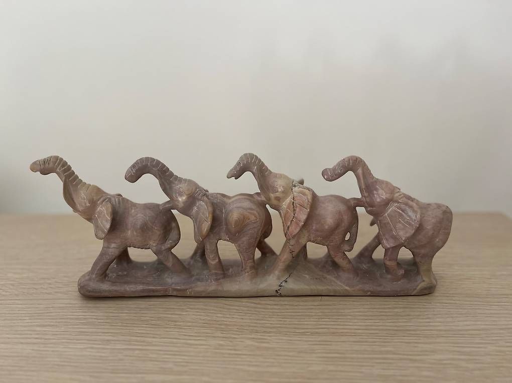 Figuren: Statuetta elefanti – Gebraucht aus Davesco-Soragno von dai_925z