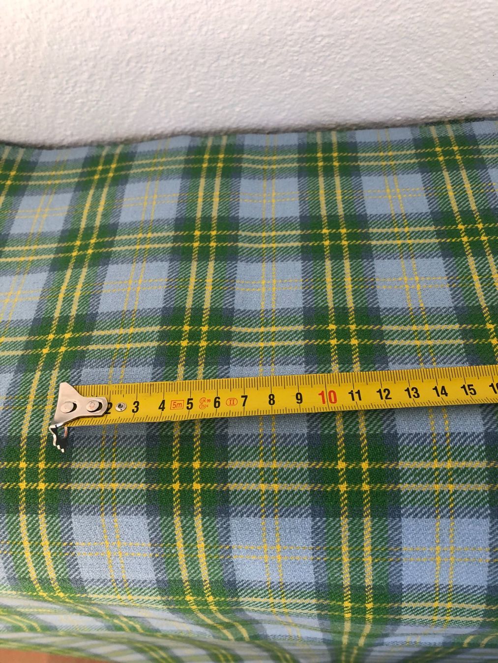 Tessuti: Stoff mit Karo  L: 140 cm x  B: 90 cm – Usato da Samstagern venduto da TAAF 2