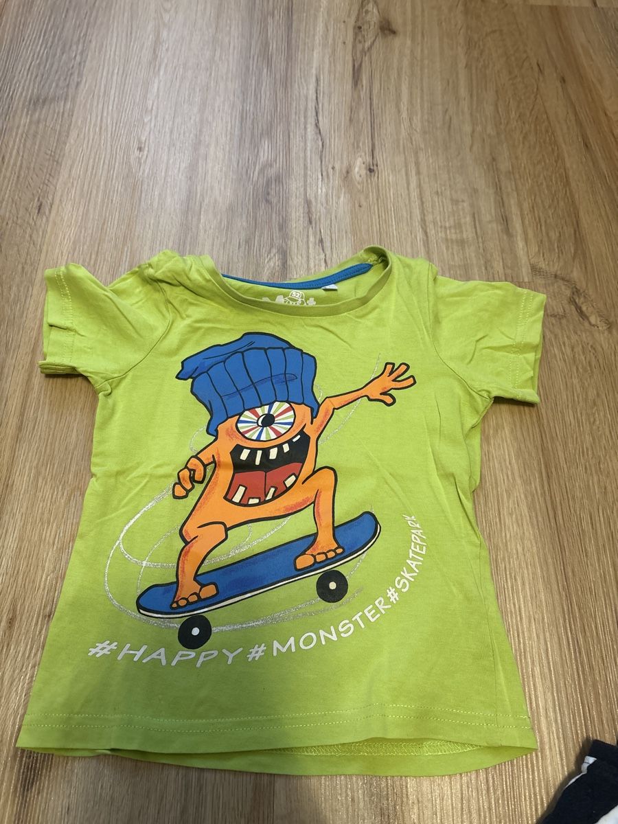 Camicie, T-shirt & Polo: Kleiderpaket T- Shirt Junge 98 – Usato da Chur venduto da copino 4