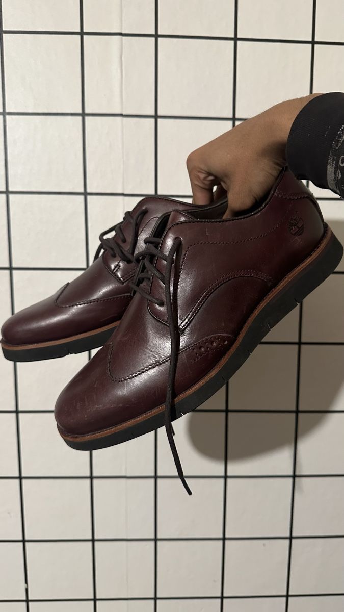 Timberland Scarpe da uomo: Stylish Timberland Brogue Shoes Size 42 – Usato da Genève venduto da ravehotline