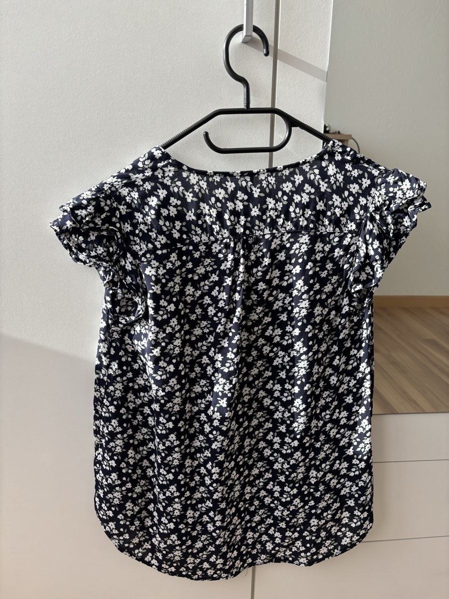Camicette: Sommerbluse, Grösse S, Schwarz mit Blumenmuster – Usato da Zumholz venduto da puerro01 1