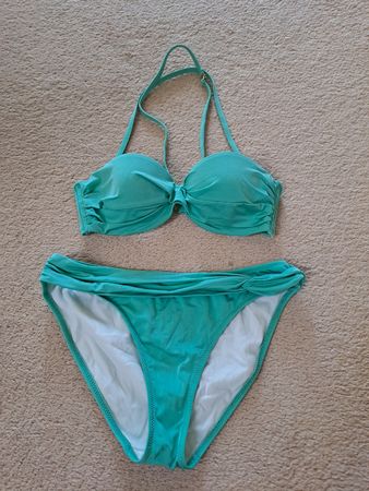 schöner Bikini Gr. 34