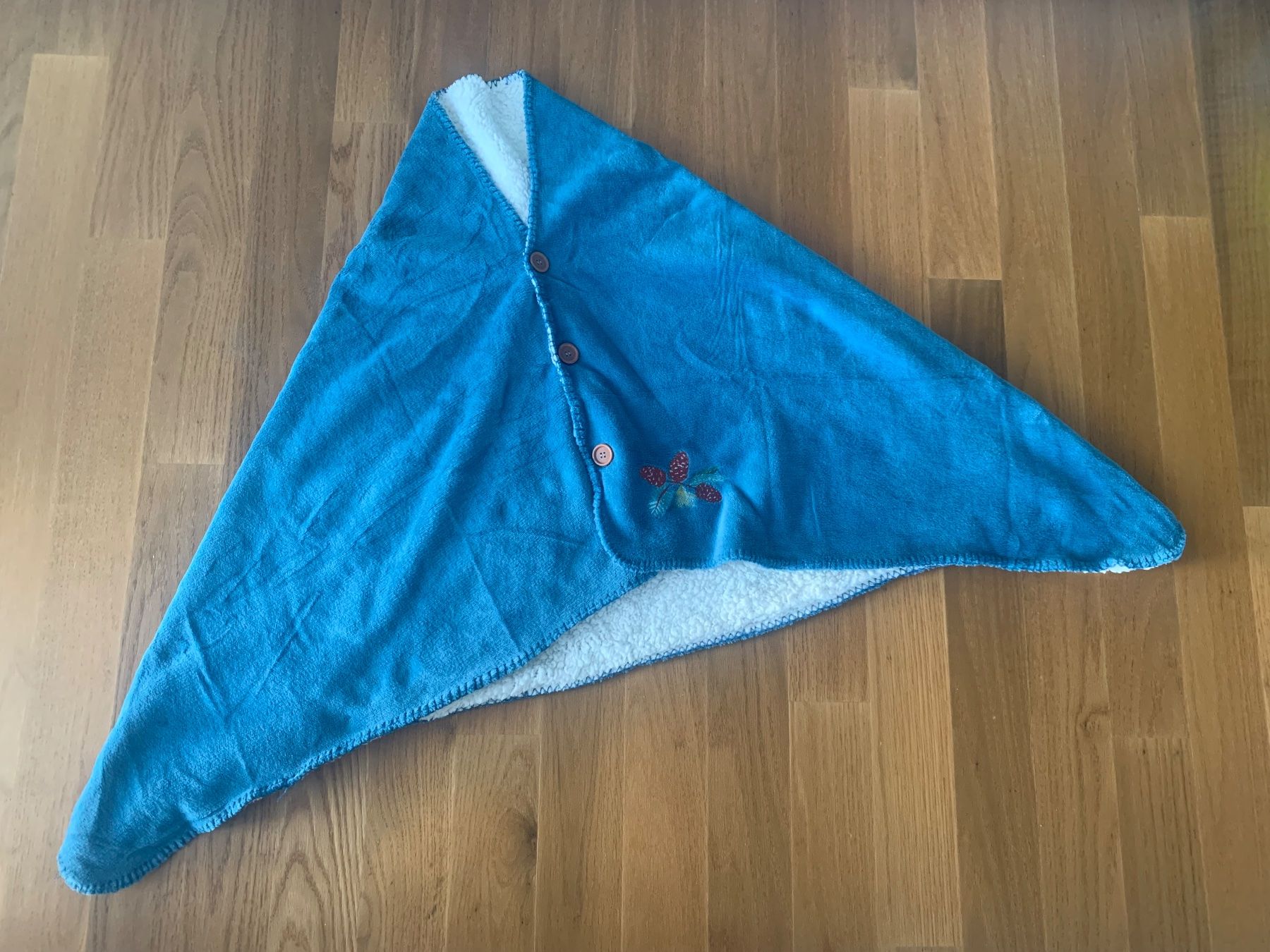 Autres vêtements femmes: Cuddly Winter Poncho – Neuf (Voir description) à Erlenbach ZH par Syssi_C 2