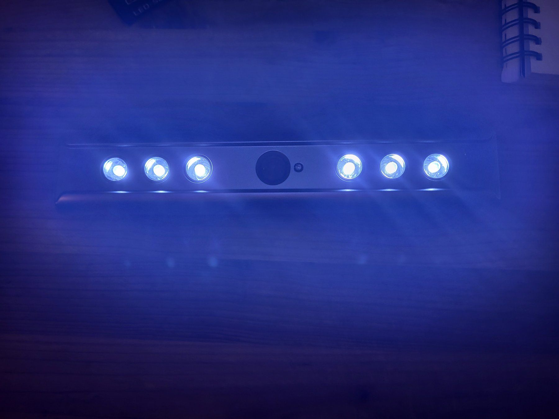 Lampade: LED Sensorleuchte in OVP, ungebraucht – Nuovo e nell'imballaggio originale da Guggisberg venduto da Aegertenlehn 4