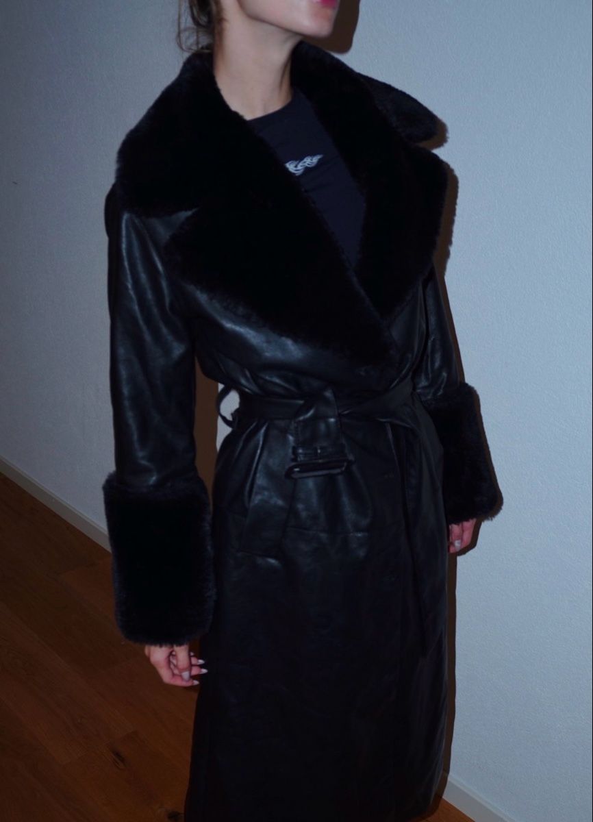 Bershka Mäntel: Faux Fur Leathercoat  – Gebraucht aus Bern von xen_f5tl 1
