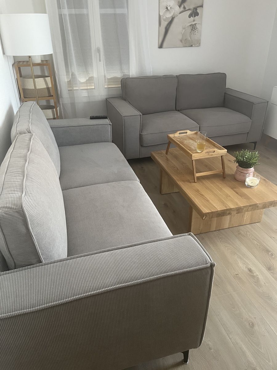 Sofas: Sofa Set 2er und 3er Sitz, grau, Cordstoff – Neu (gemäss Beschreibung) aus Rorschach von N_88