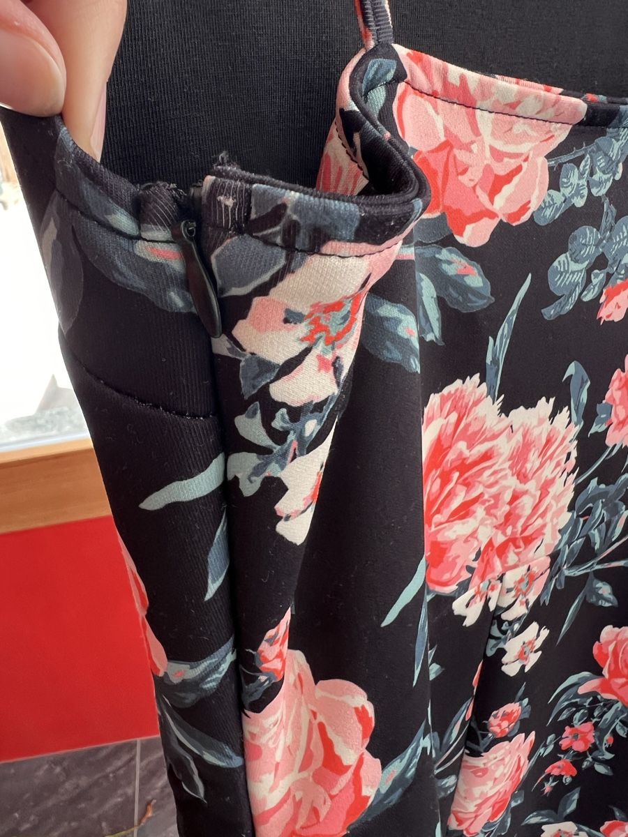 Superdry Vestiti: Superdry Kleid mit Blumen in Grösse S – Usato da Zürich venduto da car_x52z 5