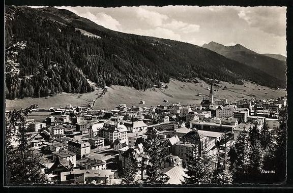 Cartoline postali: AK Davos, Teilansicht mit Bergen – Usato da Berlin venduto da bartko-reher