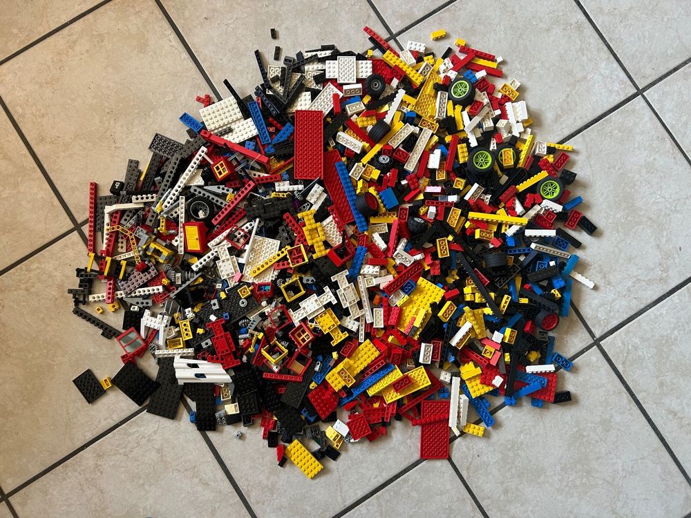 Lego Kit di costruzioni: Lego diverse Steine ca. 3KG – Usato da kleindöttingen venduto da schatzfinder