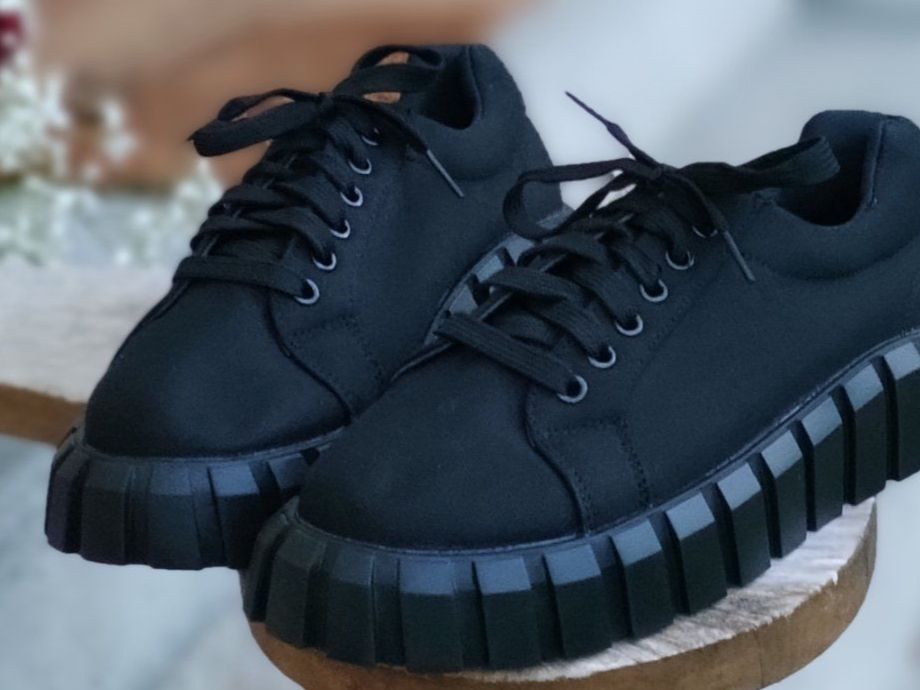 Scarpe da donna: Schwarze Schuhe, Grösse 42 – Nuovo (secondo la descrizione) da Romanshorn venduto da Patrick_the_real 1