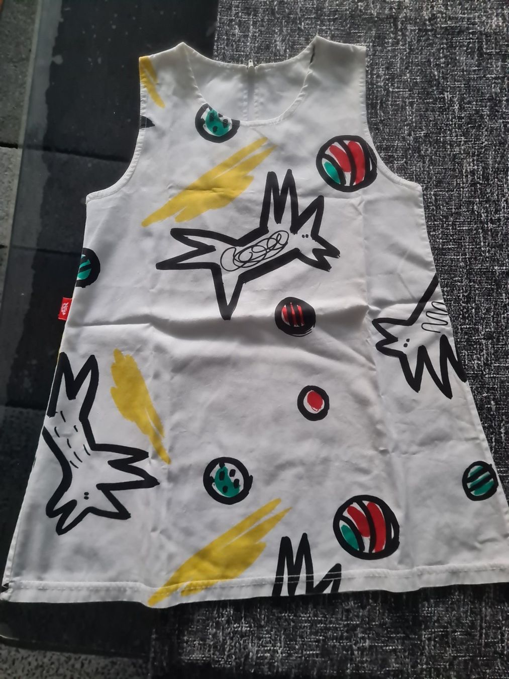 Vestiti & Gonne: Mädchen Kleid 110/116 – Nuovo (secondo la descrizione) da Biel/Bienne venduto da KatarinaFilip
