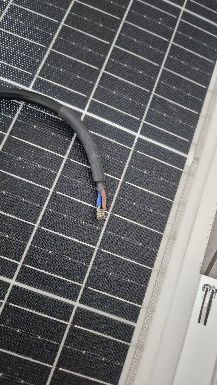 Dispositivi a energia solare: panneau solaire VW California – Usato da La Chaux-de-Fonds venduto da lulu114 3