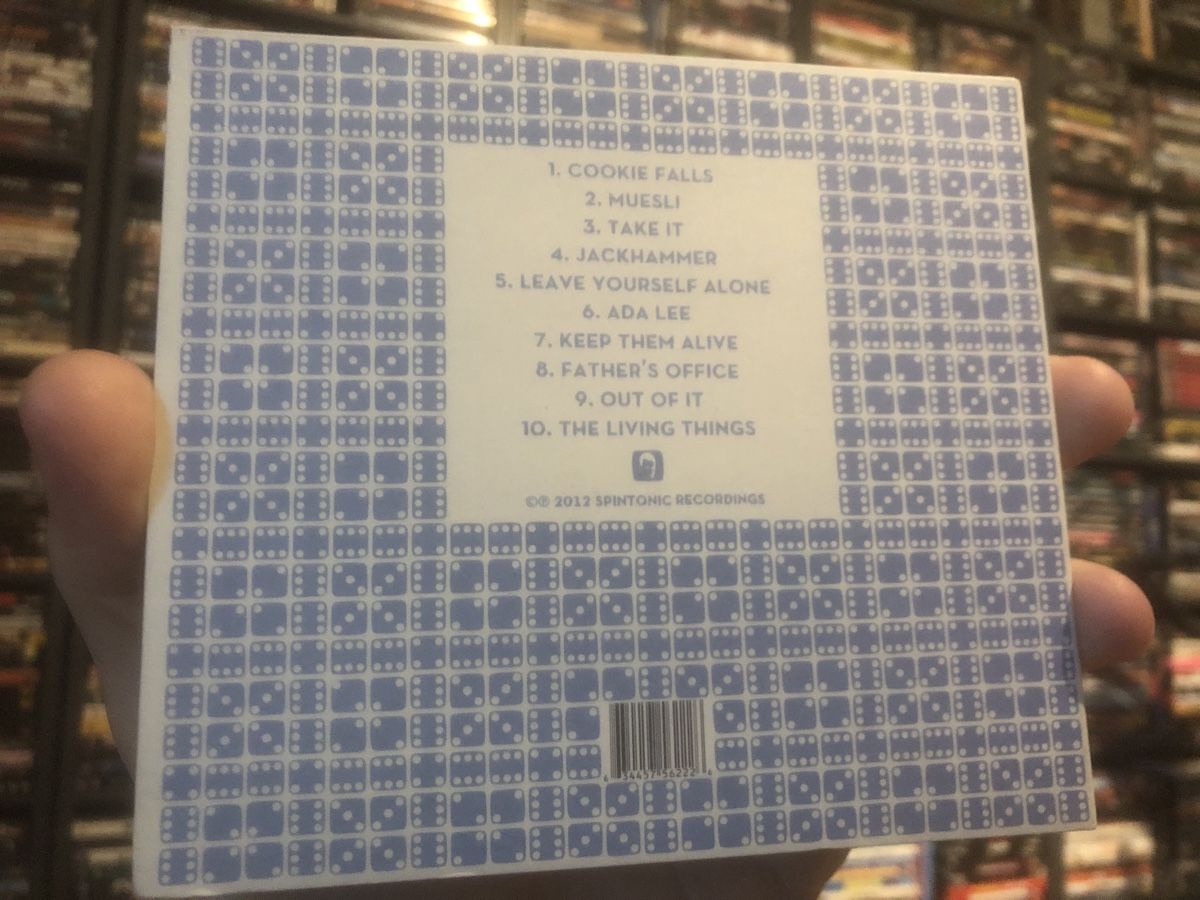 CD: The Spinto Band - Shy Pursuit - cd digipack – Nuovo (secondo la descrizione) da Lausanne venduto da fransadpop 1