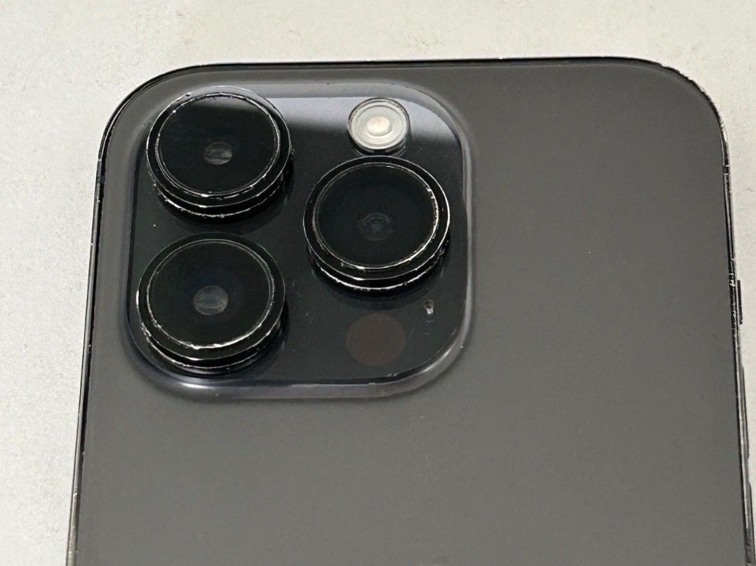 Apple Telefoni cellulari / Smartphones: Apple iPhone 14 Pro 256GB mit Hülle gebraucht – Usato da Zürich venduto da boba16 2