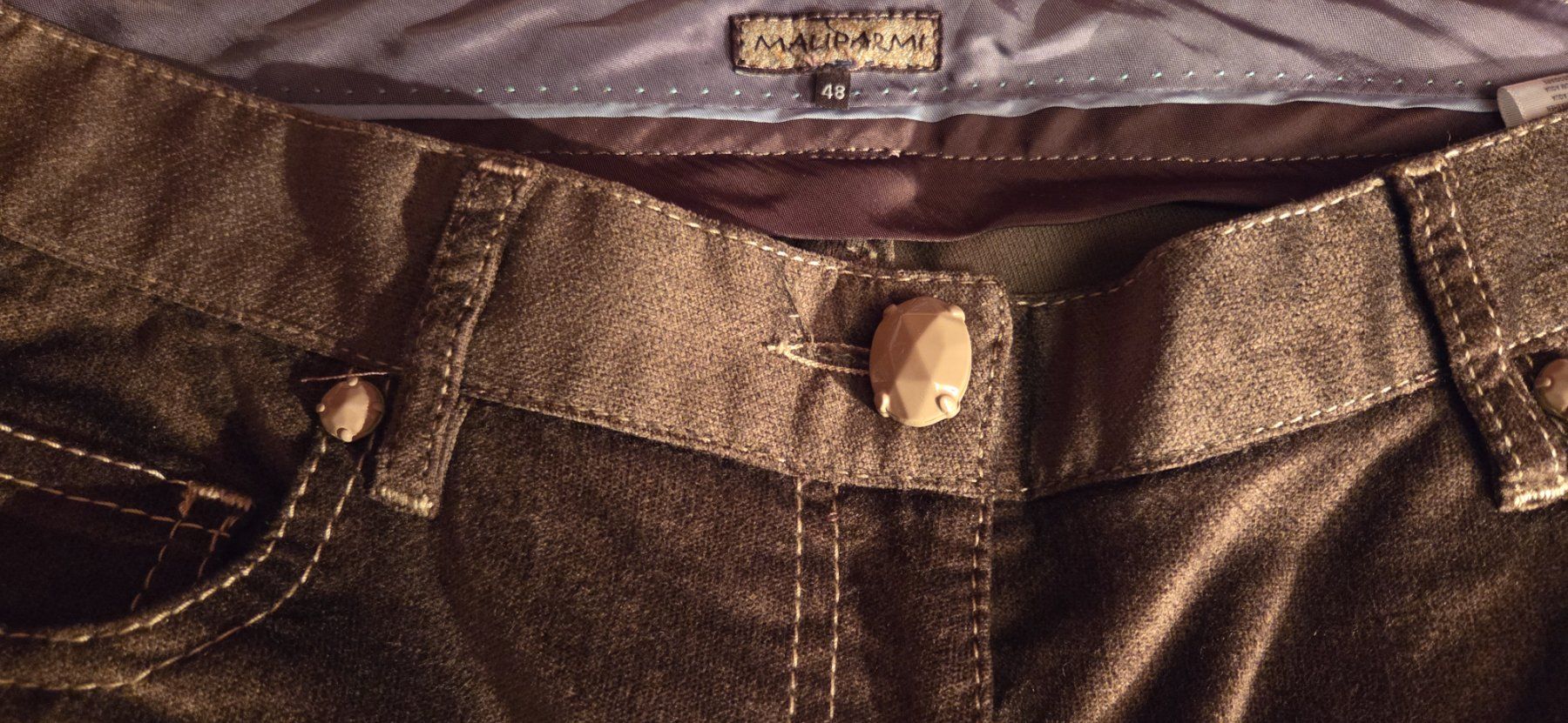 Maliparmi Pantaloni: Samt Hose MALIPARMI  Gr. 40/42 NEU – Nuovo e nell'imballaggio originale da Wettswil venduto da doe_x6nz 1