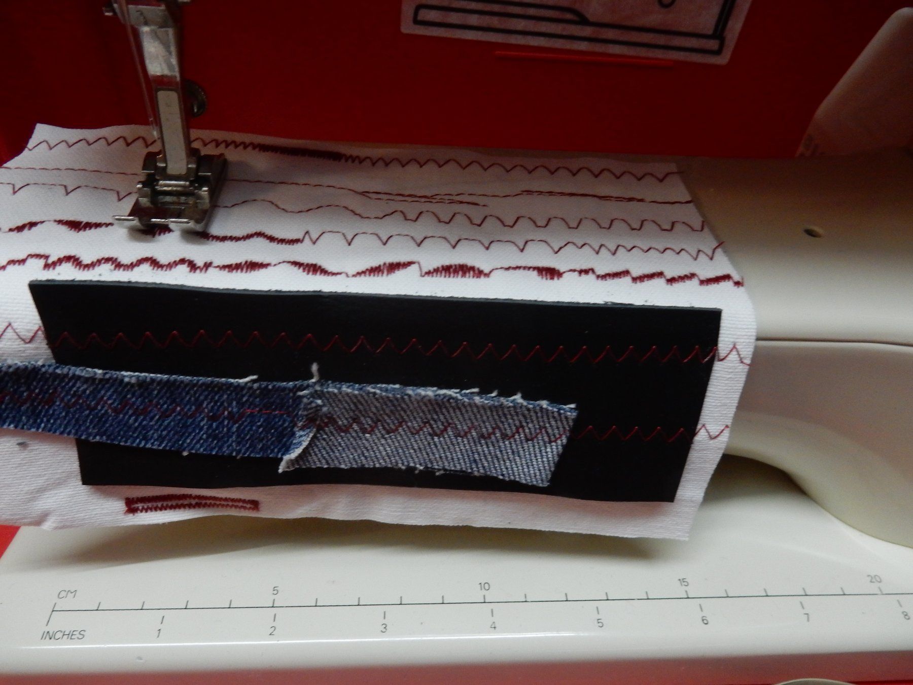 Bernina Machines à coudre: Bernina 830 Revidiert       26007 – D'occasion à Watt par Mariposa49 6