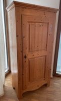 Kleiderschrank im Landhausstil mit Schlüssel - zerlegbar aus