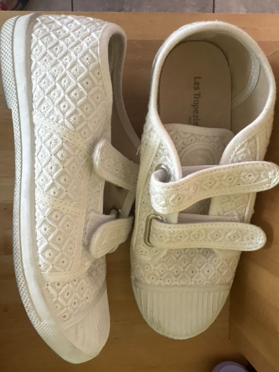 Scarpe per ragazze: Baskets blanches brodées Les Tropeziennes T.34 – Usato da Düdingen venduto da Yellow