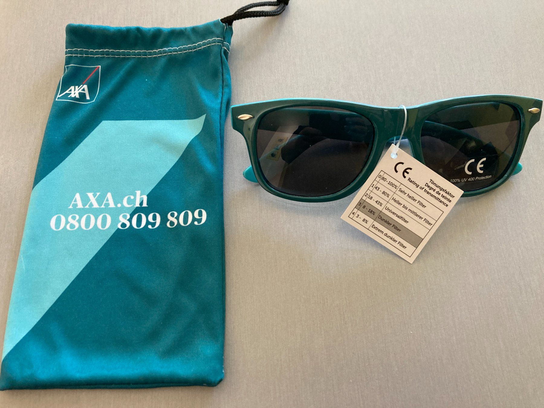 Occhiali & Lenti: Sonnebrille AXA dunkelgrün mit Etui – Nuovo e nell'imballaggio originale da Obfelden venduto da miau68