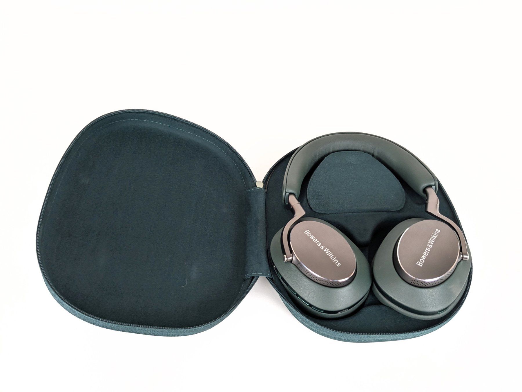 Bowers & Wilkins Cuffie: BOWERS & WILKINS Px8 Kopfhörer – Nuovo (secondo la descrizione) da Thun venduto da Restwert_Thun 6