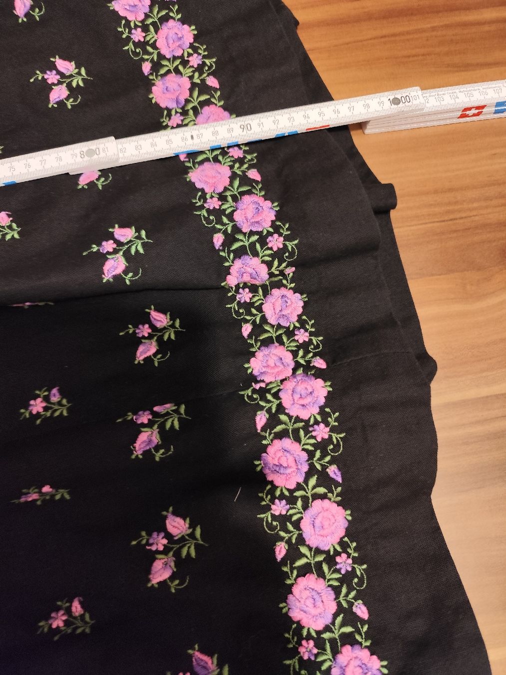 Vestiti: Dirndl – Usato da Grossdietwil venduto da bie_2bn5 7