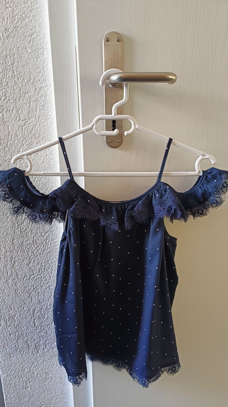 Camicette, T-shirt & Top: Mint und Berry Bluse dunkelblau 146/152 – Usato da Villmergen venduto da toptip1970