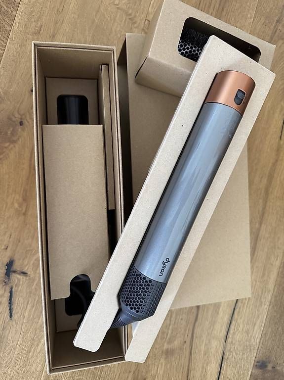Piastre & Arricciacapelli: Dyson Airwrap neuwertig  – Usato da Grenchen venduto da Berti672 2