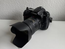 Nikon D300 + AF-S 18-200mm VR, 2 batteries 15'812 shutter#