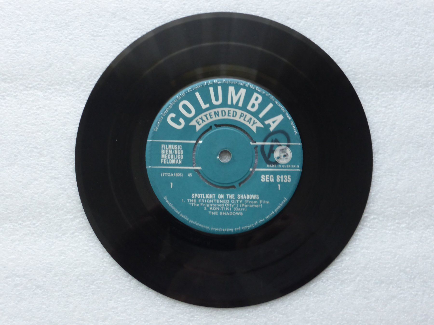 Vinyles: Vinyl Single   EP  THE SHADOWS – D'occasion à Küssnacht am Rigi par Mondkinder 1