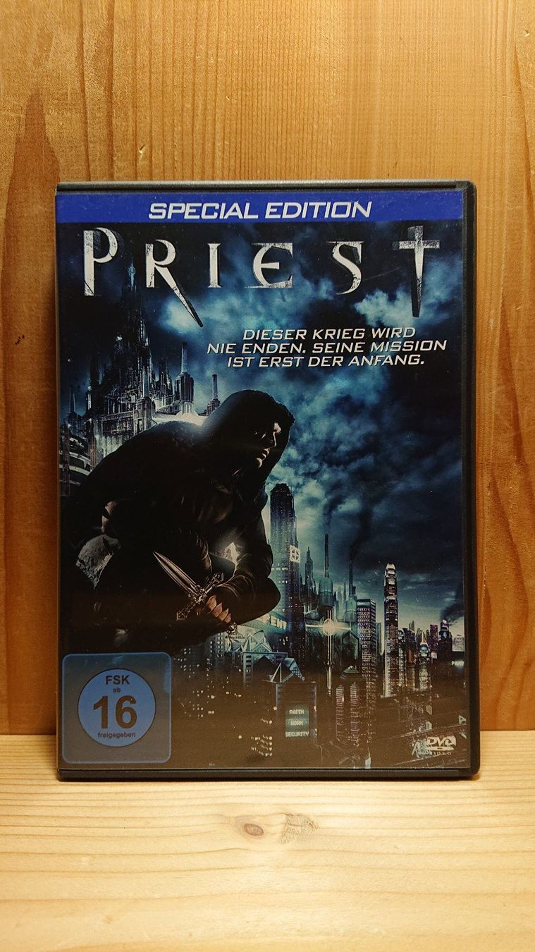 Alle DVDs: PRIEST DVD Special Edition mit Paul Bettany – Gebraucht aus Wilderswil von Exebub