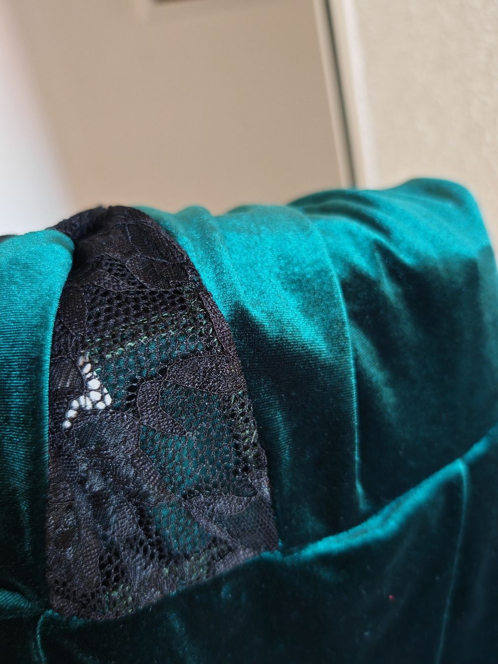 Vestiti: Robe velours vert emeraude  – Usato da Bex venduto da sni_q7lh 3