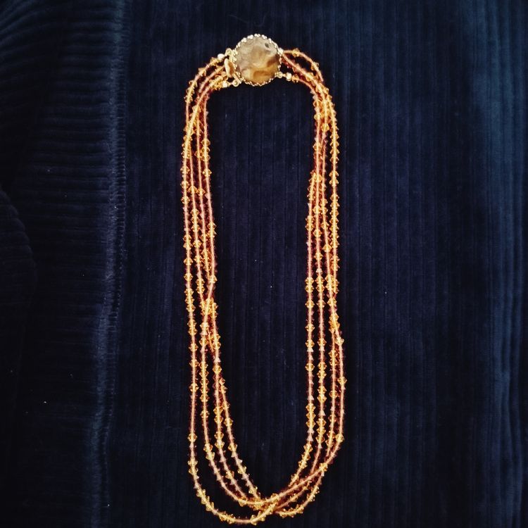 Collier Vintage En Perles Noires Et Corne Blonde - Occasion - Style Ancien Superbe