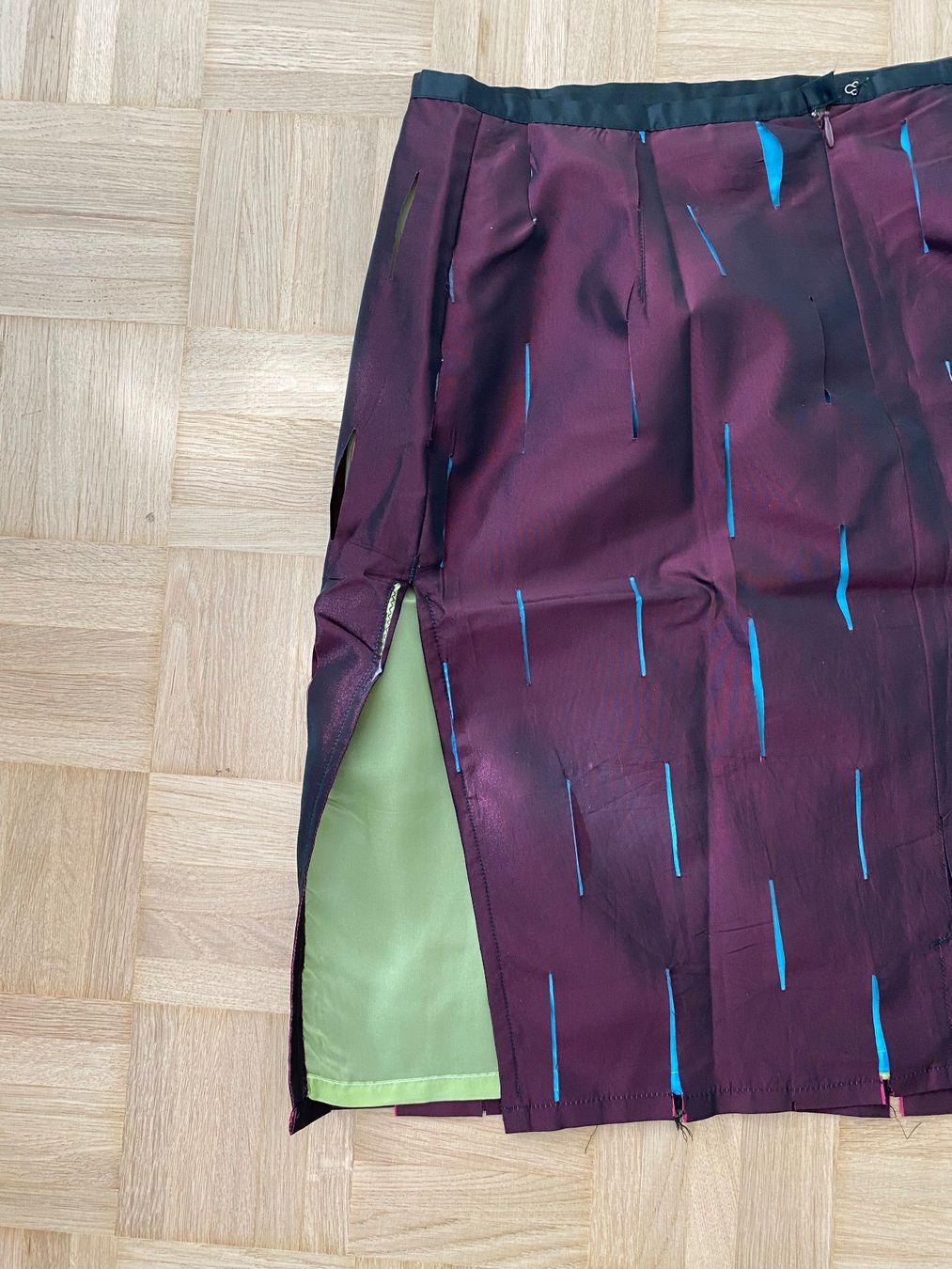 Gonne: Designerrock von Oliverio Couture – Usato da Zürich venduto da Basilou98 4